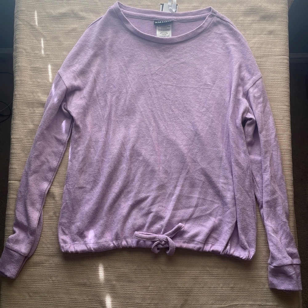 Light purple Kidtopia shirt! Long sleeve, size 14 in kids.